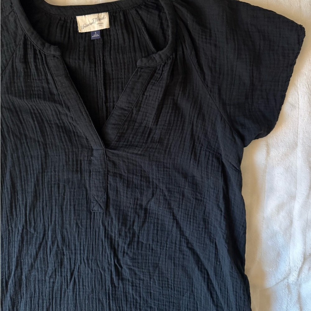 Universal Thread Textured Black Short Sleeve Dress with Pockets